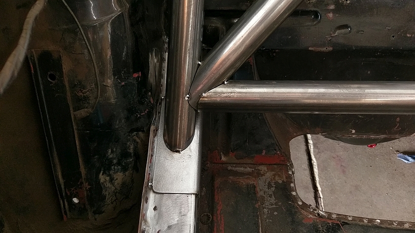 Trunk View of Roll Cage