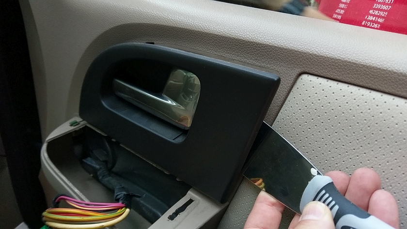 Expedition Door Handel Trim Removal