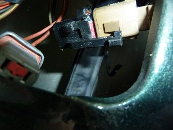 Harness Connector - Lock