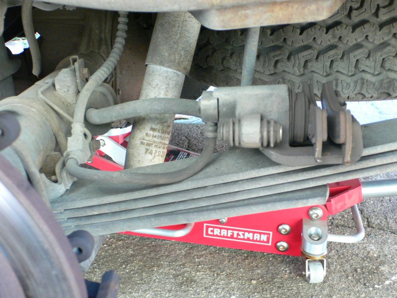 Supporting Explorer Rear Caliper