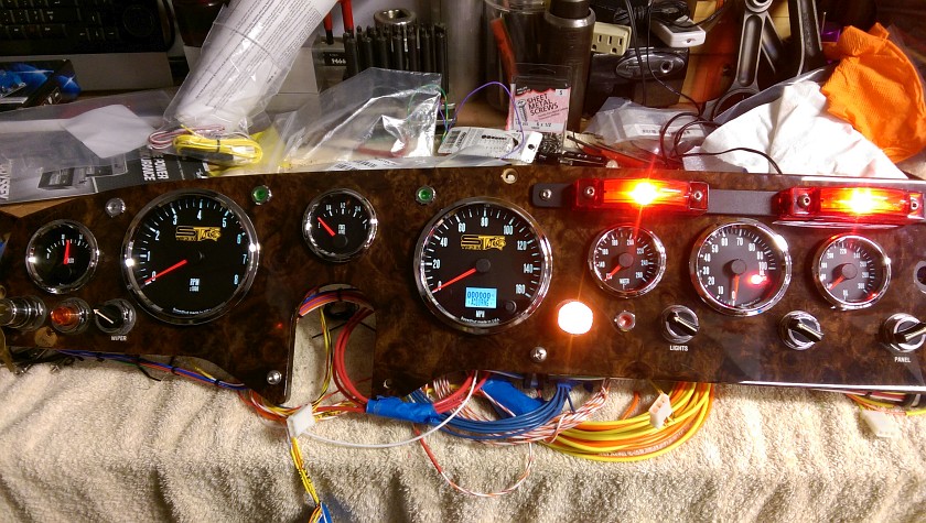 Day View Speedhut Gauges